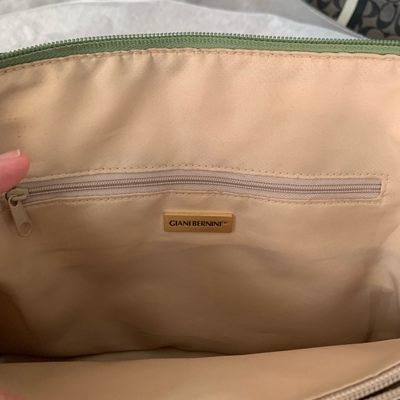 Giani Bernini Green Straw Bag - Picture 5 of 8